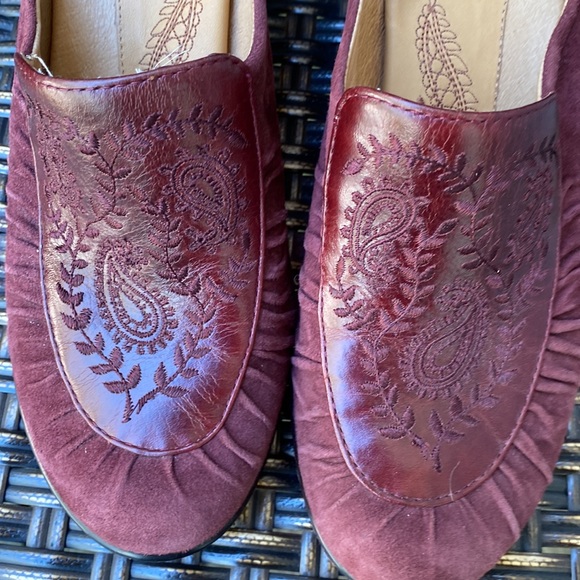 Sofft Camille Aubergine Red Suede Mules - Picture 11 of 11